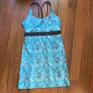 Soybu L athletic / casual dress w/shelf bra